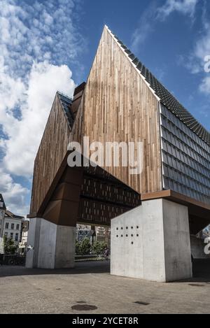 Gent, Belgien, 31. Juli 2016: Der Stadshal ist ein großes, eigenständiges Baldachin in der belgischen Innenstadt von Gent. Der Bau war Teil der Stadtverwaltung Stockfoto