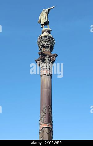 Denkmal von Christoph Kolumbus, der nach Amerika, Barcelona, Spanien zeigt. Stockfoto