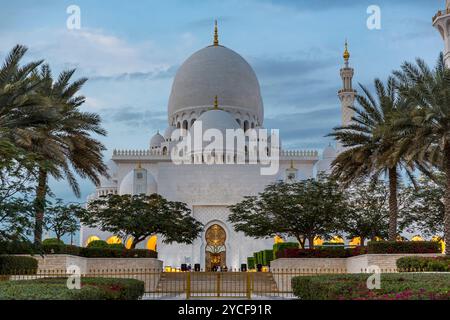 Scheich-Zayed-Moschee, Große Moschee, Abu Dhabi, Vereinigte Arabische Emirate, Asien Stockfoto