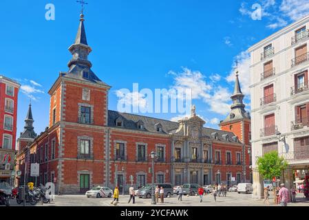 Madrid, Spanien - Juni 06, 2017: Santa Cruz Palast, auch als Gebäude des Ministeriums für Auswärtige Angelegenheiten in Santa Cruz entfernt. Stockfoto