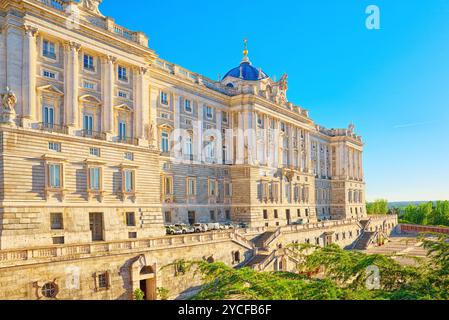 Madrid, Spanien - Juni 06, 2017: Gebäude des Royal Palace in Madrid (Palacio Real de Madrid), Spanien. Stockfoto