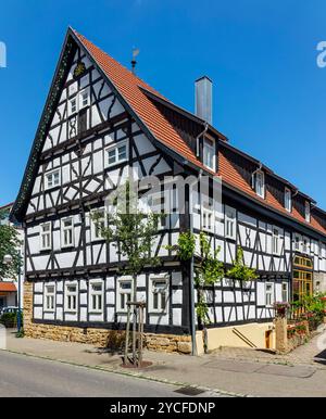 Deutschland, Baden-Württemberg, Dettingen an der Erms, Fachwerkhaus in der Metzinger Straße Stockfoto