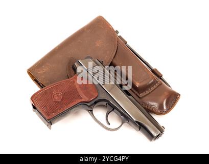 Russische 9-mm-Pistole und Holster Stockfoto