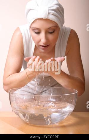 Schönheit: Gesichtsreinigung Hautpflege Stockfoto