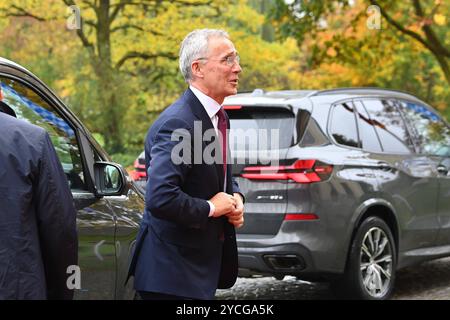 Ankunft Jens STOLTENBERG. Markus SOEDER Ministerpraesident Bayern und CSU Vorsitzender empfaengt den Leiter der Münchner Sicherheitskonferenz Jens STOLTENBERG am 23.10.2024 im Prinz Carl Palais in München, *** Ankunft Jens STOLTENBERG Markus SOEDER Ministerpräsident von Bayern und CSU Vorsitzender empfängt den Leiter der Münchner Sicherheitskonferenz Jens STOLTENBERG am 23 10 2024 im Prinz Carl Palais in München, Stockfoto