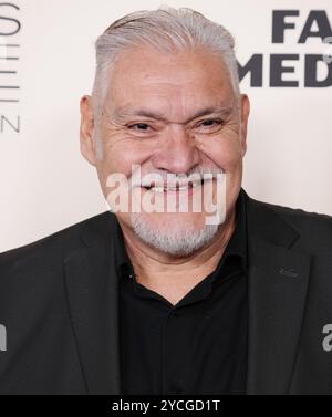 Joaquín Cosío kommt bei der 4. Jahrestagung des Latino Cinema and Television der Critics Choice Association, die am Dienstag im ägyptischen Theater in Hollywood, CA stattfindet. Oktober 2024. (Foto: Sthanlee B. Mirador/SIPA USA) Stockfoto