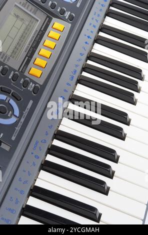 Tasten eines Musikinstruments. Synthesizer. Stockfoto