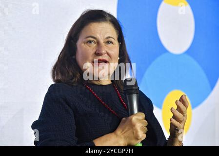 Nicht exklusiv: KIEW, UKRAINE - 22. OKTOBER 2024 - EU-Botschafterin in der Ukraine, Katarina Mathernova, nimmt an dem Steeling-Sieg Teil: Aus Resilienz von Stockfoto