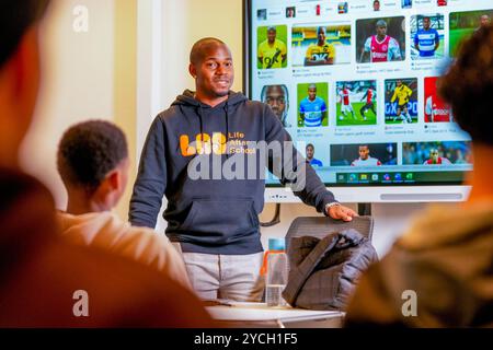 Amsterdam, Niederlande. Oktober 2024. AMSTERDAM, 23-10-2024, Saison 2024/2025, Fußball, Porträt von Ruben Ligeon. Beschreibung: Pro Shots/Alamy Live News Stockfoto