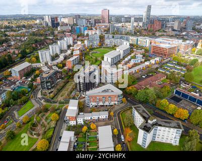 Luftbild der Stadt Birmingham im Herbst Stockfoto