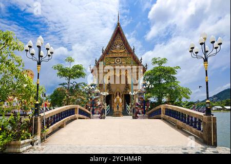 Buddhistische Pagode, Teil des Tempelkomplexes. Thailand Stockfoto