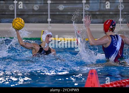 Rom, Italien, 23.10.2024, SIS Roma vs Brizz Nuoto - Tag 2 Wasserpolo italienische Frauen-Meisterschaft Serie A1 am 23. Oktober 2024 im Polo Natatorio Ostia in Rom, Italien Stockfoto