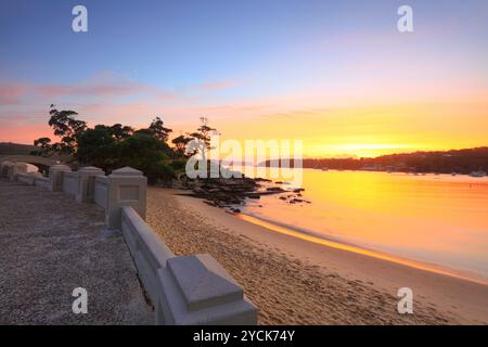 Sunrise Balmoral Beach Küstenvorort Sydney Australia Stockfoto