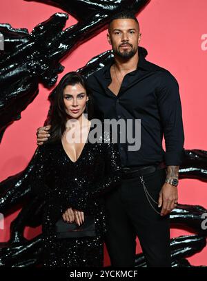 LONDON, GROSSBRITANNIEN. Oktober 2024. Cally Jane Beech und DJ O’Neal nehmen an der britischen Premiere von VENOM: The Last Dance im BFI IMAX in London Teil. (Foto von 李世惠/siehe Li/Picture Capital) Credit: Siehe Li/Picture Capital/Alamy Live News Stockfoto