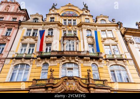 Jugendstilgebäude, Prag. Ministerium für regionale Entwicklung der Tschechischen Republik. Ehemaliges Gebäude der Prager Stadtversicherungsgesellschaft. Altes T Stockfoto