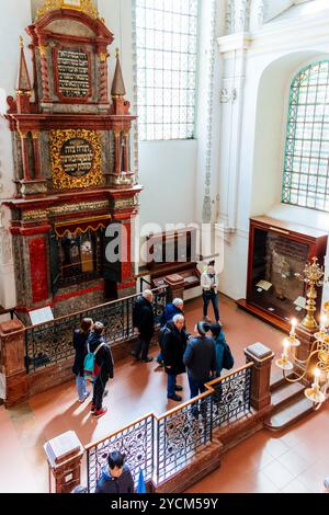 Torah Arche. Die Klausener Synagoge ist heute die größte Synagoge im ehemaligen Prager Jüdischen Ghetto und das einzige Beispiel einer frühbarocken Synagoge i Stockfoto