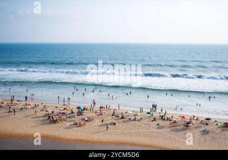 Timelapse Strand am Indischen Ozean. Indien (Tilt-Shift-Objektiv). Stockfoto