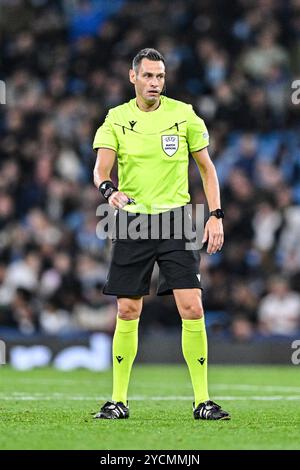 Etihad Stadium, Manchester, Großbritannien. Oktober 2024. UEFA Champions League Football, Manchester City gegen Sparta Prag; Schiedsrichter Maurizio Mariani Credit: Action Plus Sports/Alamy Live News Stockfoto