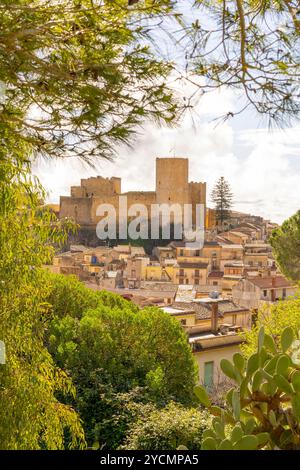 Norman-Schwäbisches Schloss, Salemi, Trapani, Sizilien, Italien Stockfoto