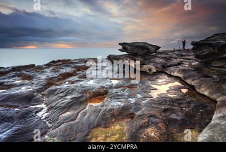 Jubilationshimmel bei South Curl Curl Stockfoto