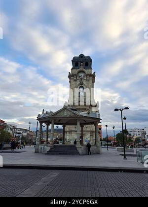 Pachuca de Soto, Hidalgo, Mexiko - 16. August 2023: Die monumentale Uhr von Pachuca ist eine Turmuhr in der Hauptstadt des Bundesstaates Hidalgo Stockfoto