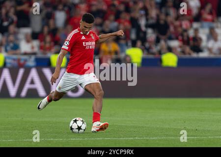 Oktober 2024. Lissabon, Portugal. Benficas Verteidiger aus Dänemark Alexander Bah (6) im Spiel der Gruppenphase der UEFA Champions League, Benfica vs Feyenoord Credit: Alexandre de Sousa/Alamy Live News Stockfoto