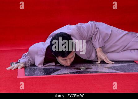 Hollywood, USA. Oktober 2024. Ken Jeong bei seiner Hollywood Walk of Fame Star Zeremonie in Hollywood, KALIFORNIEN am 23. Oktober 2024 © ALO/AFF-USA.com Credit: AFF/Alamy Live News Stockfoto