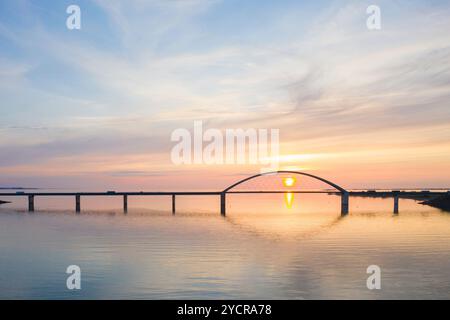 Blick auf die Fehmarnsund-Brücke, Fehmarninsel, Schleswig-Holstein, Deutschland Stockfoto