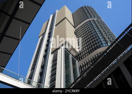 17.09.2018, Sydney, New South Wales, Australien, Blick auf die modernen Bürotürme der International Towers in Barangaroo South am Ufer von da Stockfoto