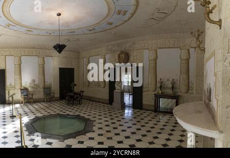 Portoferraio, Italien, 14. November 2023: Innenansicht der Sommerresidenz Villa San Martino auf der Insel Elba von Napoleon Bonaparte, Europa Stockfoto