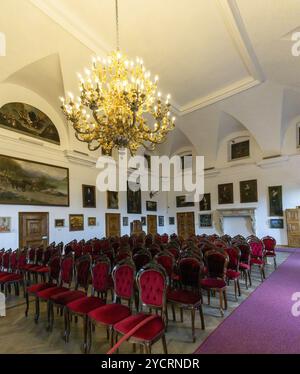 Bojnice, Slowakei, 26. September 2022: Blick auf die Hunyadi Halle im historischen Schloss Bojnice in der Slowakei, Europa Stockfoto