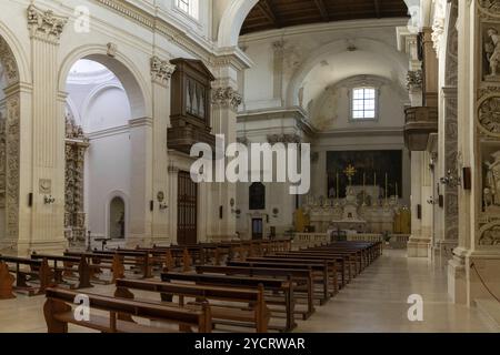 Lecce, Italien, 30. November 2023: Innenansicht der Kirche Santa Irene in der Altstadt von Lecce, Europa Stockfoto