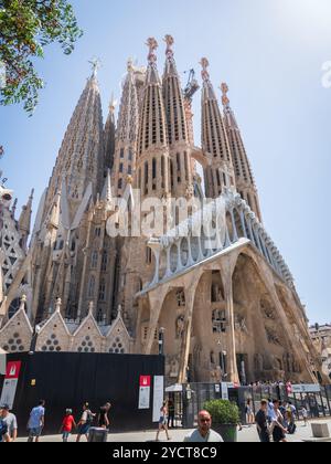 Die Sagrada Família, oder der Basílica i Temple Expiatori de la Sagrada Família, eine Kirche im Eixample-Viertel von Barcelona, Katalonien, Stockfoto