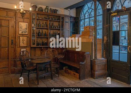 Berry Bros & Rudd Ltd, Weinhändler, St. James's Street, London, England. UK Stockfoto