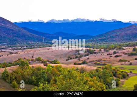 Herbst Landschaft von Lika und Velebit Stockfoto