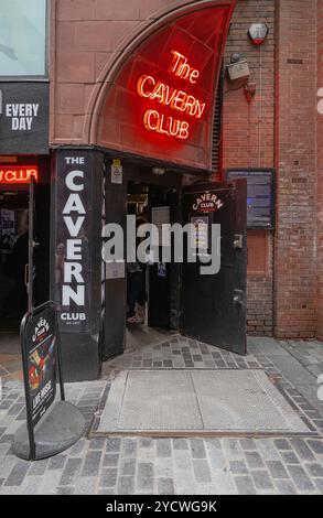 England, Lancashire, Liverpool, der Cavern Club, der in den 1960er Jahren eng mit den Merseybeat verbunden wurde und in ihren frühen Jahren regelmäßig Gastgeber der Beatles war. Stockfoto