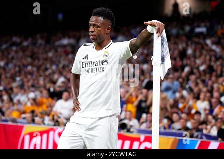 MADRID, SPANIEN - 22. OKTOBER: Vinicius Junior von Real Madrid während des MD3-Spiels der UEFA Champions League 2024/25 zwischen Real Madrid C.F. und Borussia Dortmund im Estadio Santiago Bernabeu am 22. Oktober 2024 in Madrid. (Foto von QSP) Stockfoto