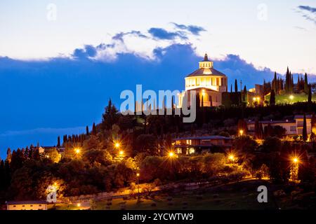 Madonna di Lourdes Sanctuary in Verona Abend anzeigen Stockfoto