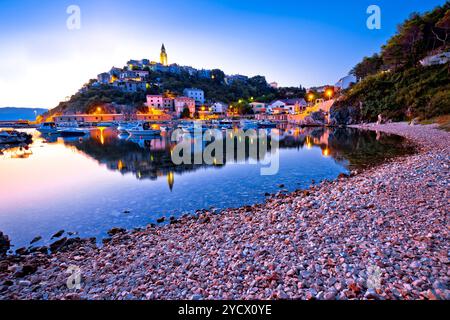 Stadt Vrbnik Hafenblick Morgenglut Stockfoto