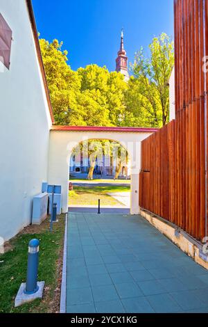 Stadt Virovitica Straße Detailansicht, slavonija Region von Kroatien Stockfoto