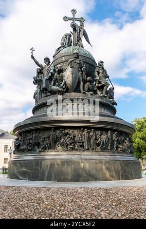 Millenniums-Denkmal Russlands (1862) im Kreml Nowgorod, Russland Stockfoto