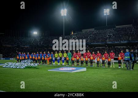 Barcelona, Spanien. Oktober 2024. Die Spieler werden bei einem Spiel der UEFA Champions League zwischen dem FC Barcelona und dem Bayern München bei Estadi Olimpic Lluís Companys gesehen. Endergebnis: FC Barcelona 4 - Bayern München 1. Quelle: SOPA Images Limited/Alamy Live News Stockfoto