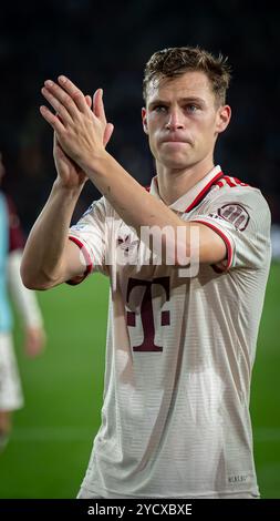 Joshua Kimmich (FC Bayern München) wurde bei einem Spiel der UEFA Champions League zwischen dem FC Barcelona und dem FC Bayern München bei Estadi Olimpic Lluís Companys gesehen. Endergebnis: FC Barcelona 4 - Bayern München 1. (Foto: Felipe Mondino / SOPA Images/SIPA USA) Stockfoto