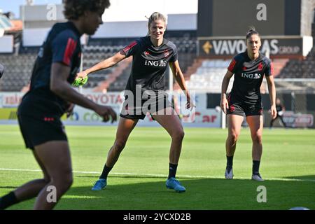 Heraklion, Griechenland. Oktober 2024. Justine Vanhaevermaet (10) aus Belgien, die während des Spieltags-1-Trainings vor einem Spiel zwischen den Nationalmannschaften Griechenlands und Belgiens, die Red Flames beim ersten Play-off der UEFA-Qualifikationswettbewerbe für Frauen 2023-24, am Donnerstag, den 24. Oktober 2024 in Heraklion, Griechenland, genannt wurde. Quelle: Sportpix/Alamy Live News Stockfoto