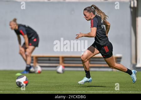 Heraklion, Griechenland. Oktober 2024. Jill Janssens (17) aus Belgien, die während des Trainings am Spieltag vor einem Spiel zwischen den Nationalmannschaften Griechenlands und Belgiens im ersten Play-off der UEFA-Qualifikation für Frauen 2023-24 am Donnerstag, den 24. Oktober 2024, in Heraklion, Griechenland, als Red Flames bezeichnet wurde. Quelle: Sportpix/Alamy Live News Stockfoto