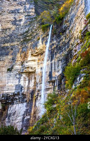 Kinchkha Wasserfall, Kutaisi, Georgien Stockfoto