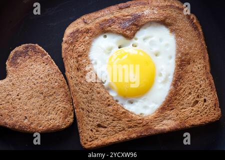 Toast mit Ei Stockfoto