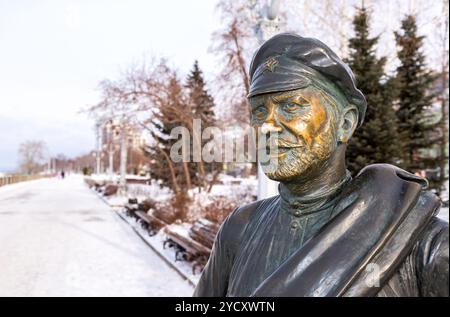 Samara, Russland - Februar 03, 2018: Denkmal für Genosse Sukhov, die Hauptfigur des Films "Die weiße Sonne der Wüste'. Detail Stockfoto