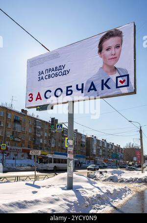 Reklametafel von Präsidentschaftskandidatin Ksenia Sobtschak Stockfoto