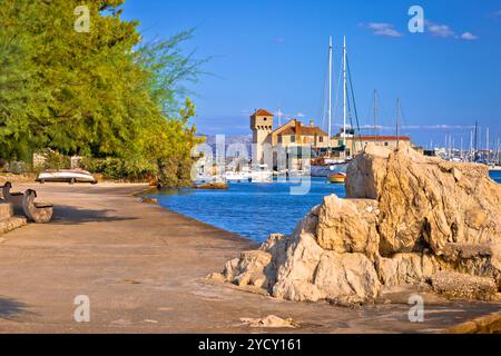 Kastel Gomilica waterfront Panoramaaussicht Stockfoto